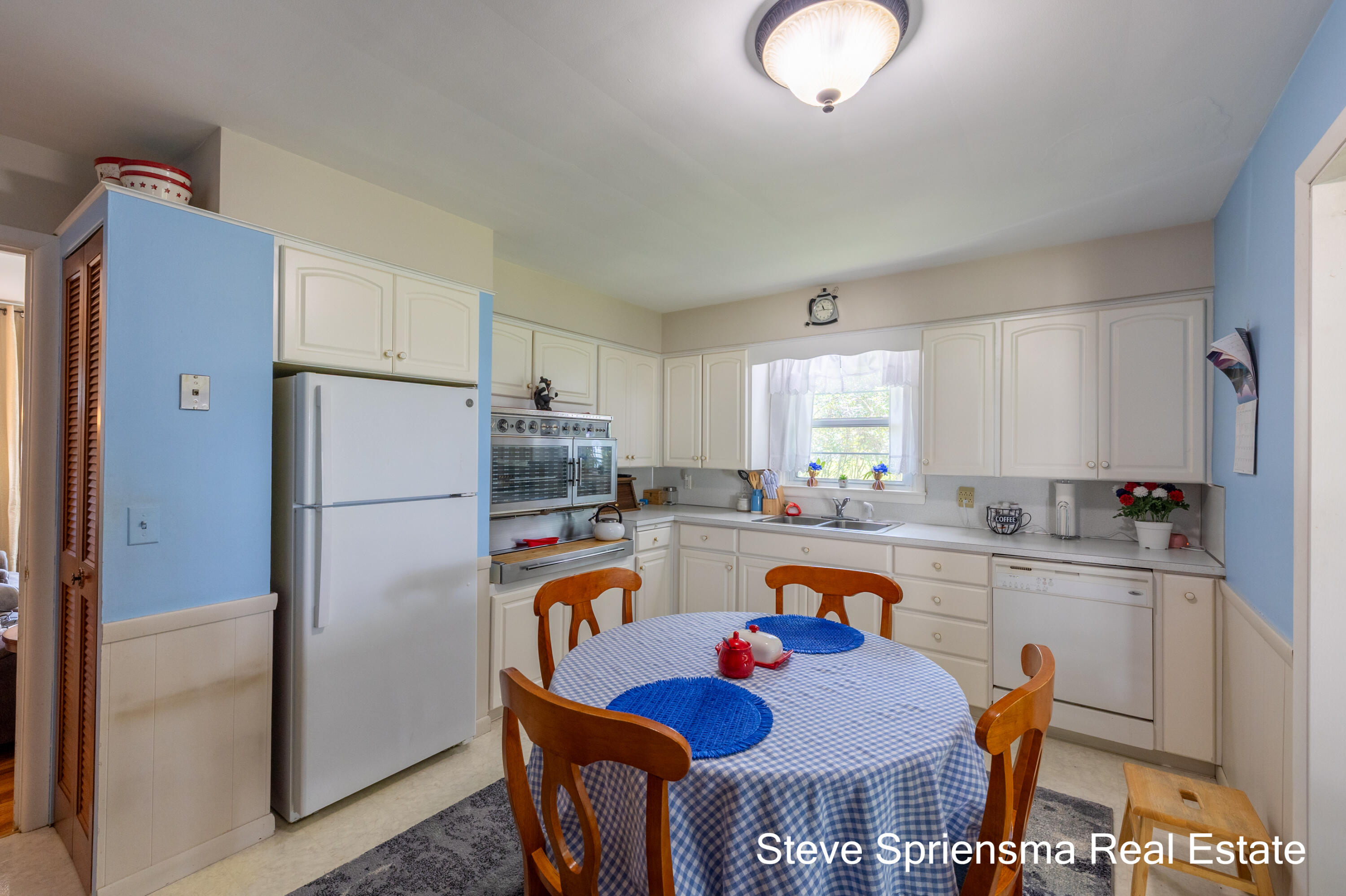 1355 Derby Drive NW Grand Rapids MI 49504