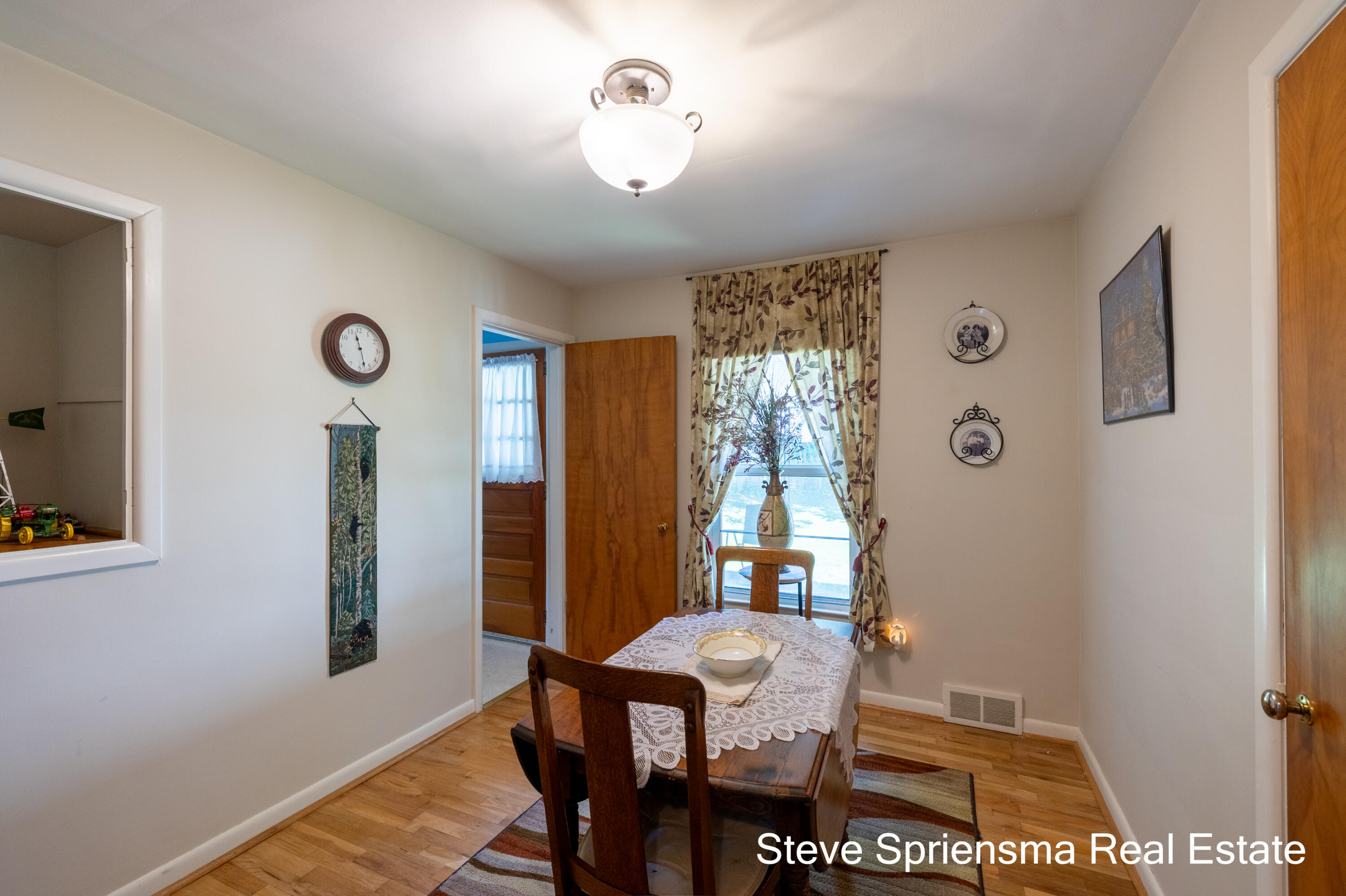 1355 Derby Drive NW Grand Rapids MI 49504