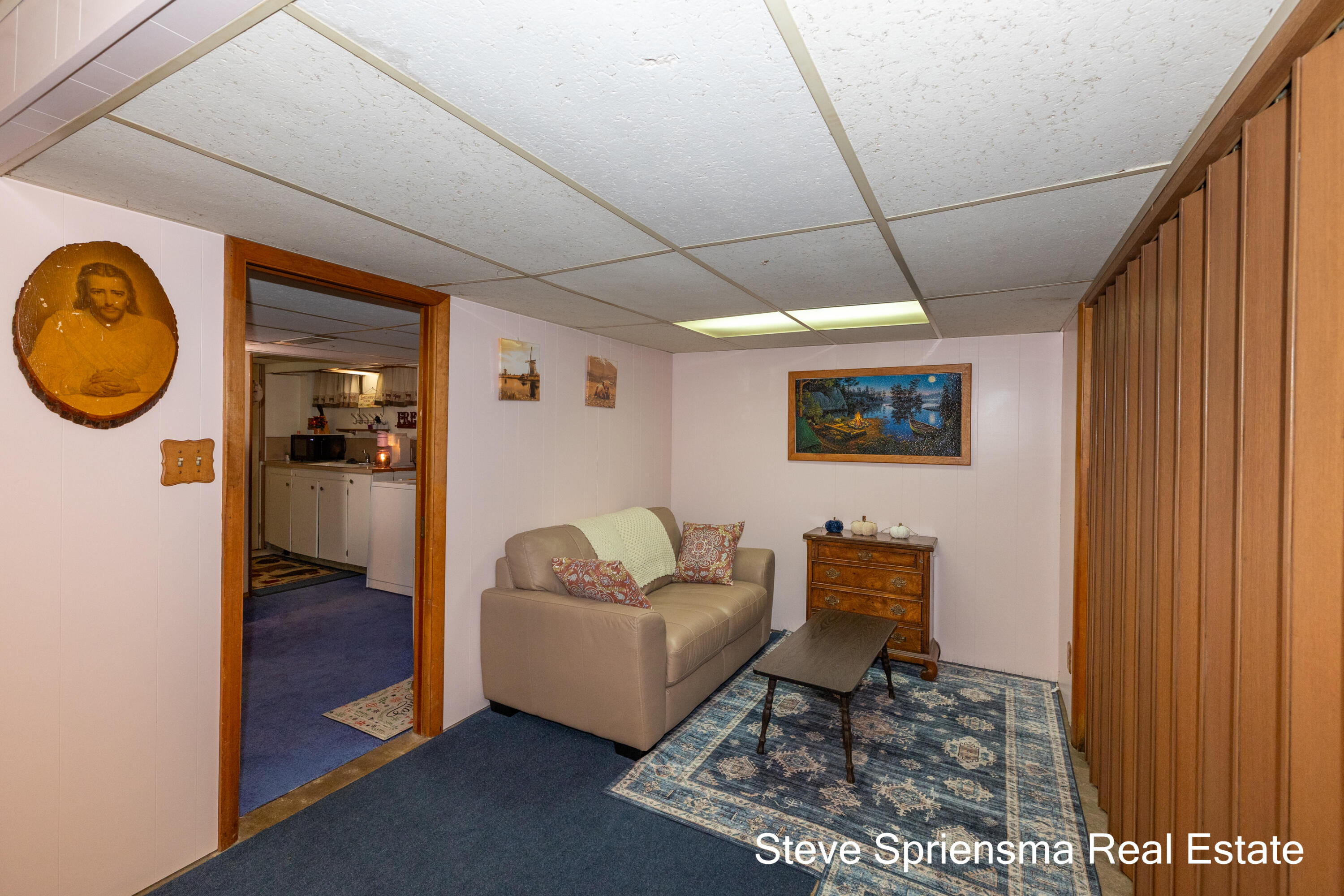 1355 Derby Drive NW Grand Rapids MI 49504