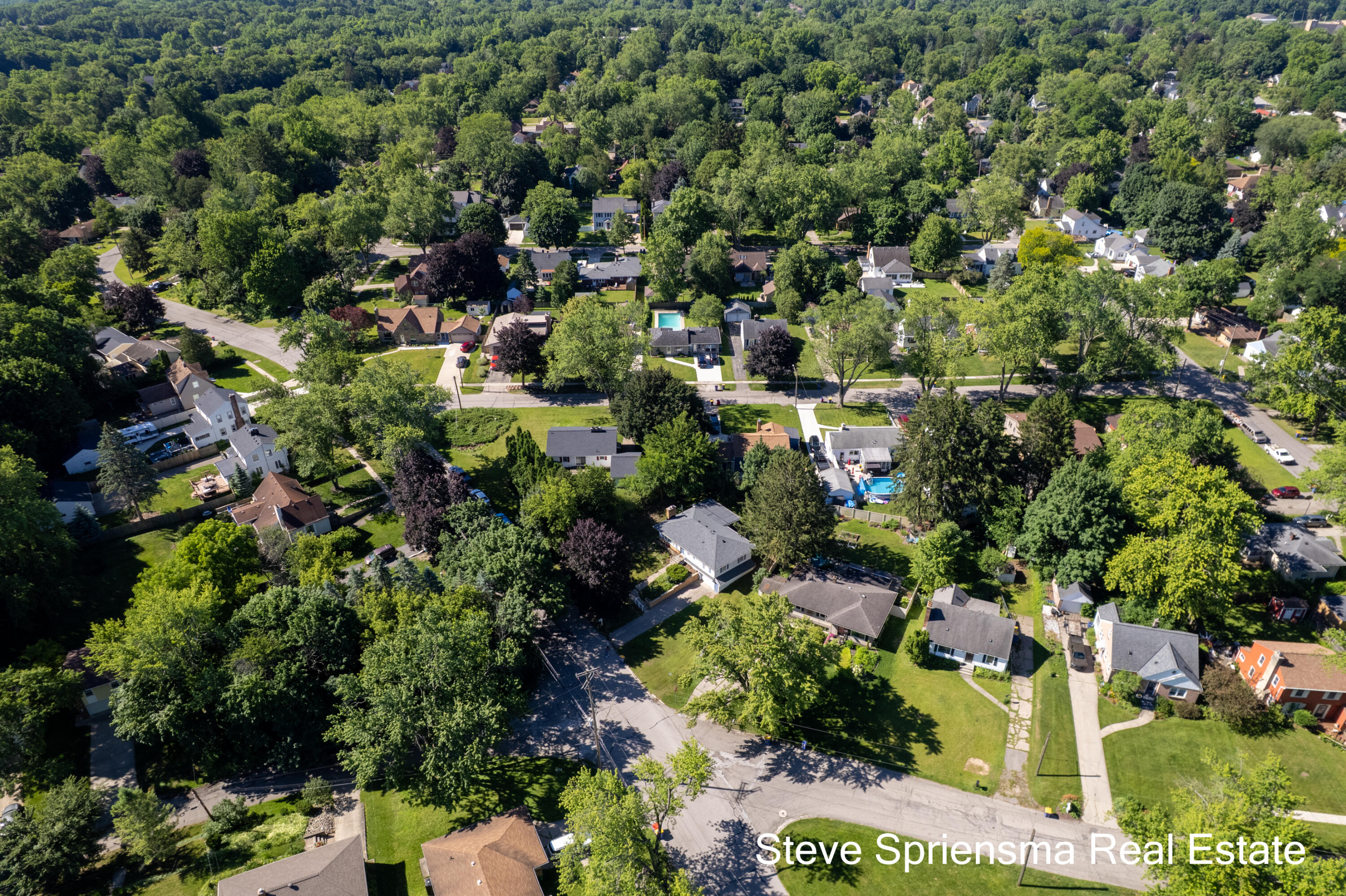 1355 Derby Drive NW Grand Rapids MI 49504