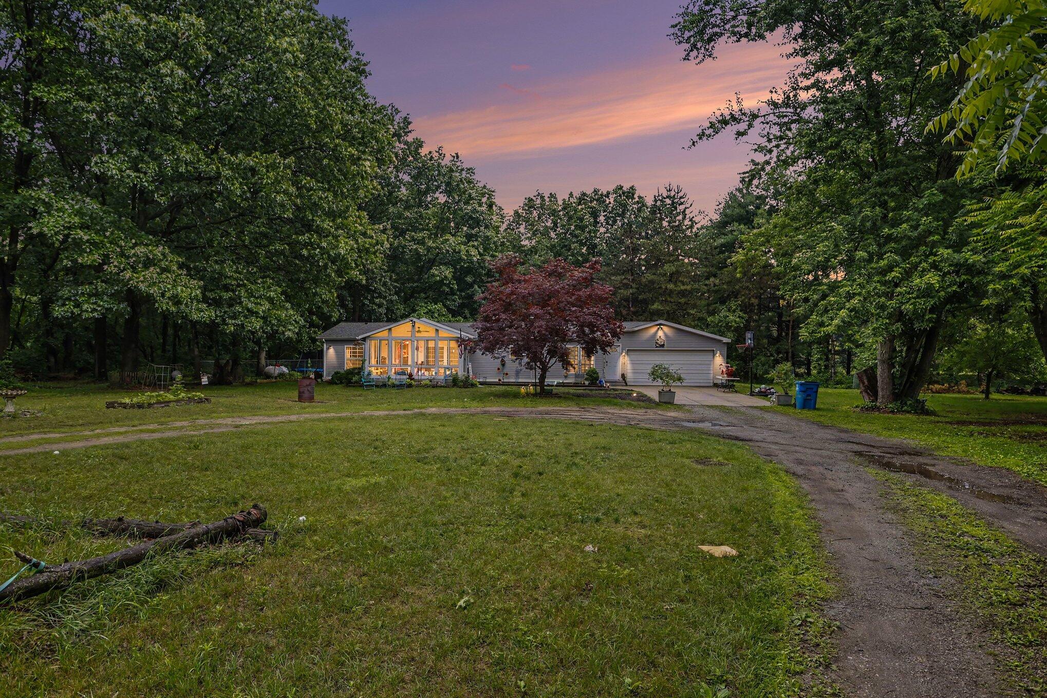 4448 E River Road Buchanan MI 49107