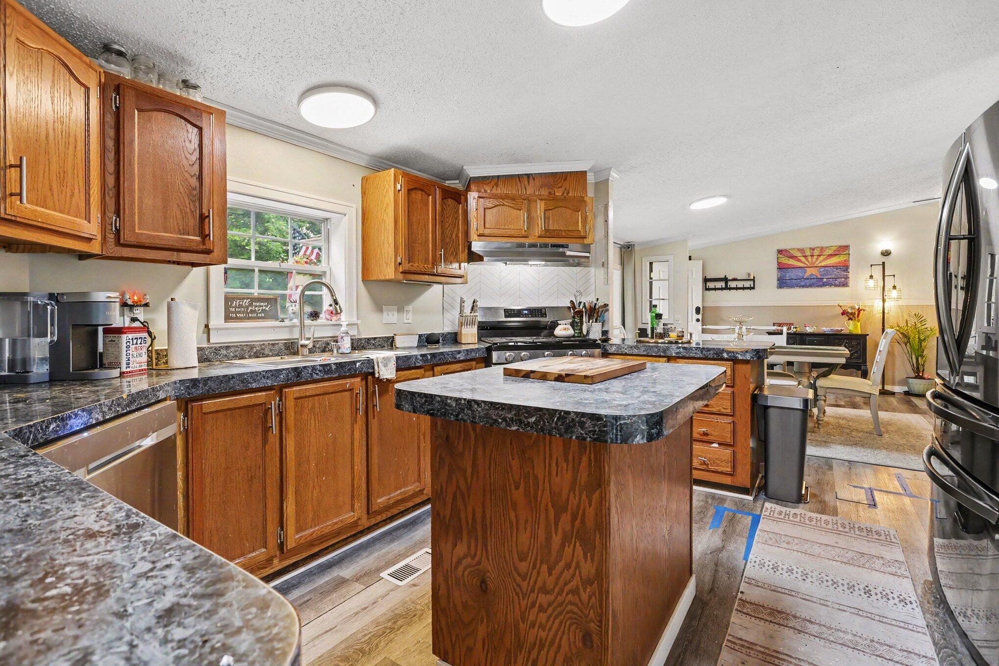 4448 E River Road Buchanan MI 49107