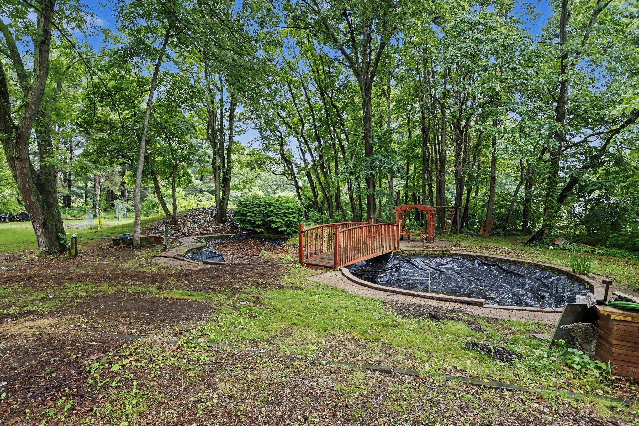 4448 E River Road Buchanan MI 49107