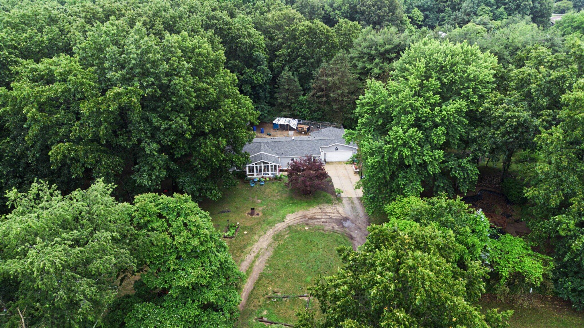 4448 E River Road Buchanan MI 49107