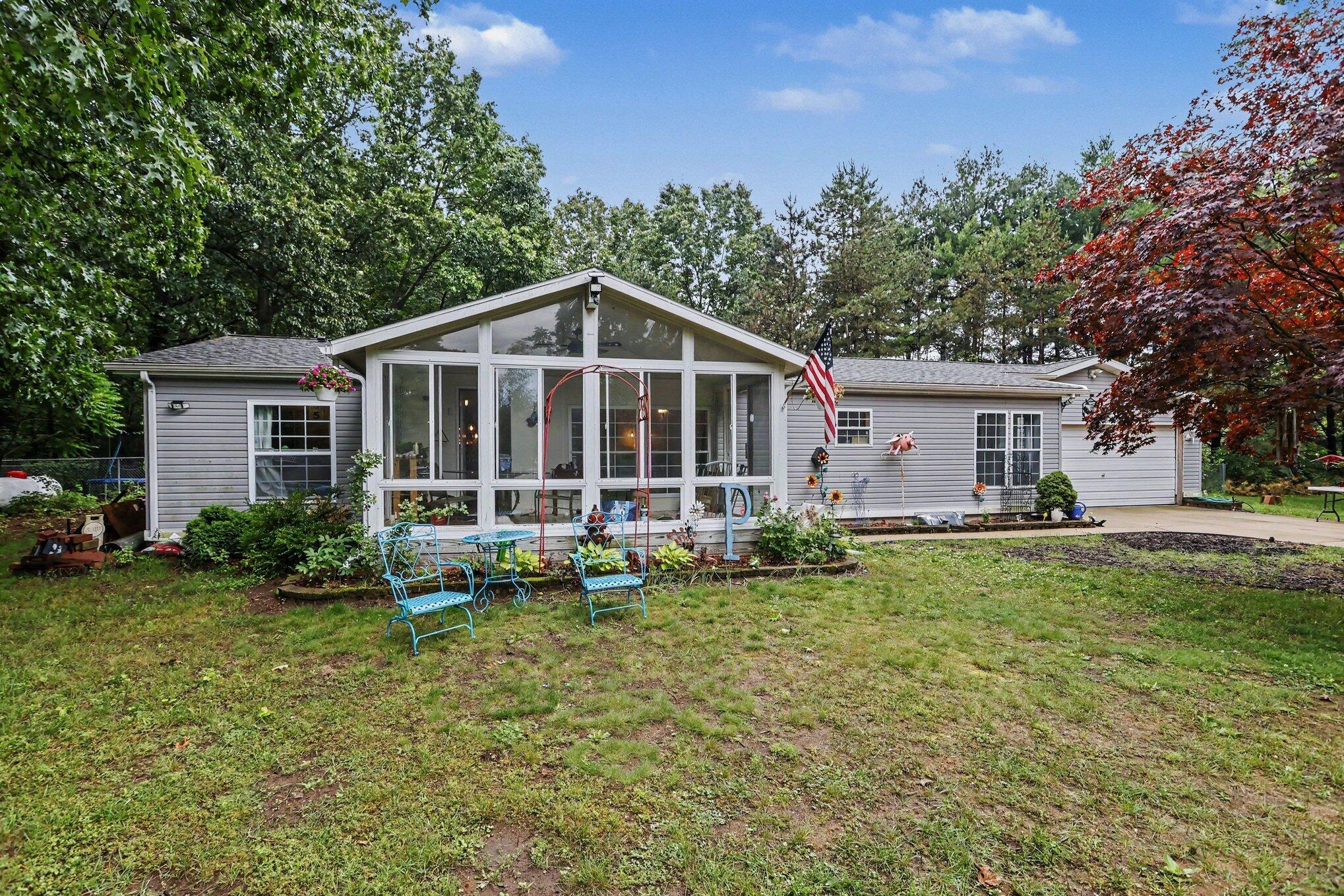 4448 E River Road Buchanan MI 49107