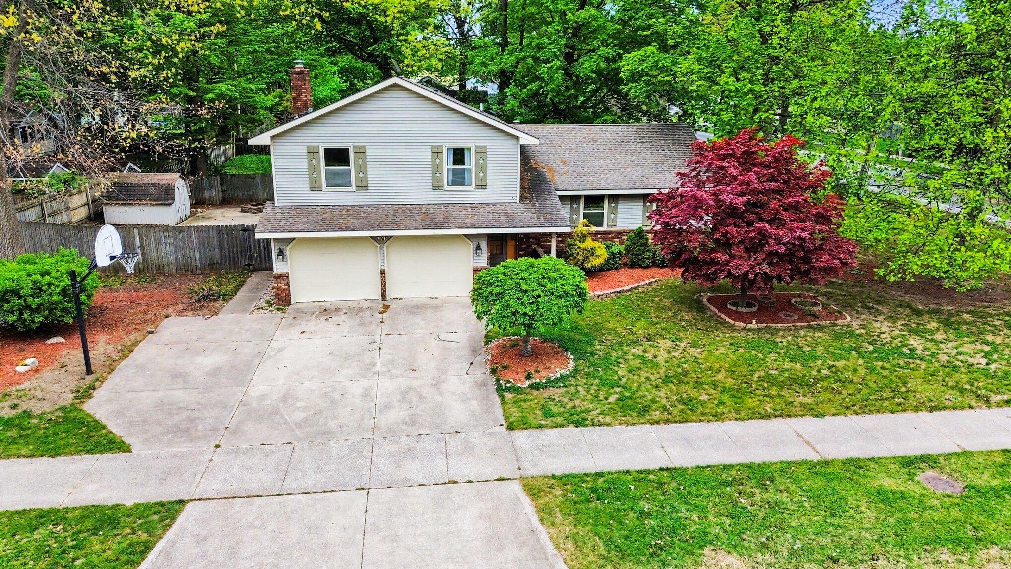 776 Meadowbrook Avenue Holland MI 49423