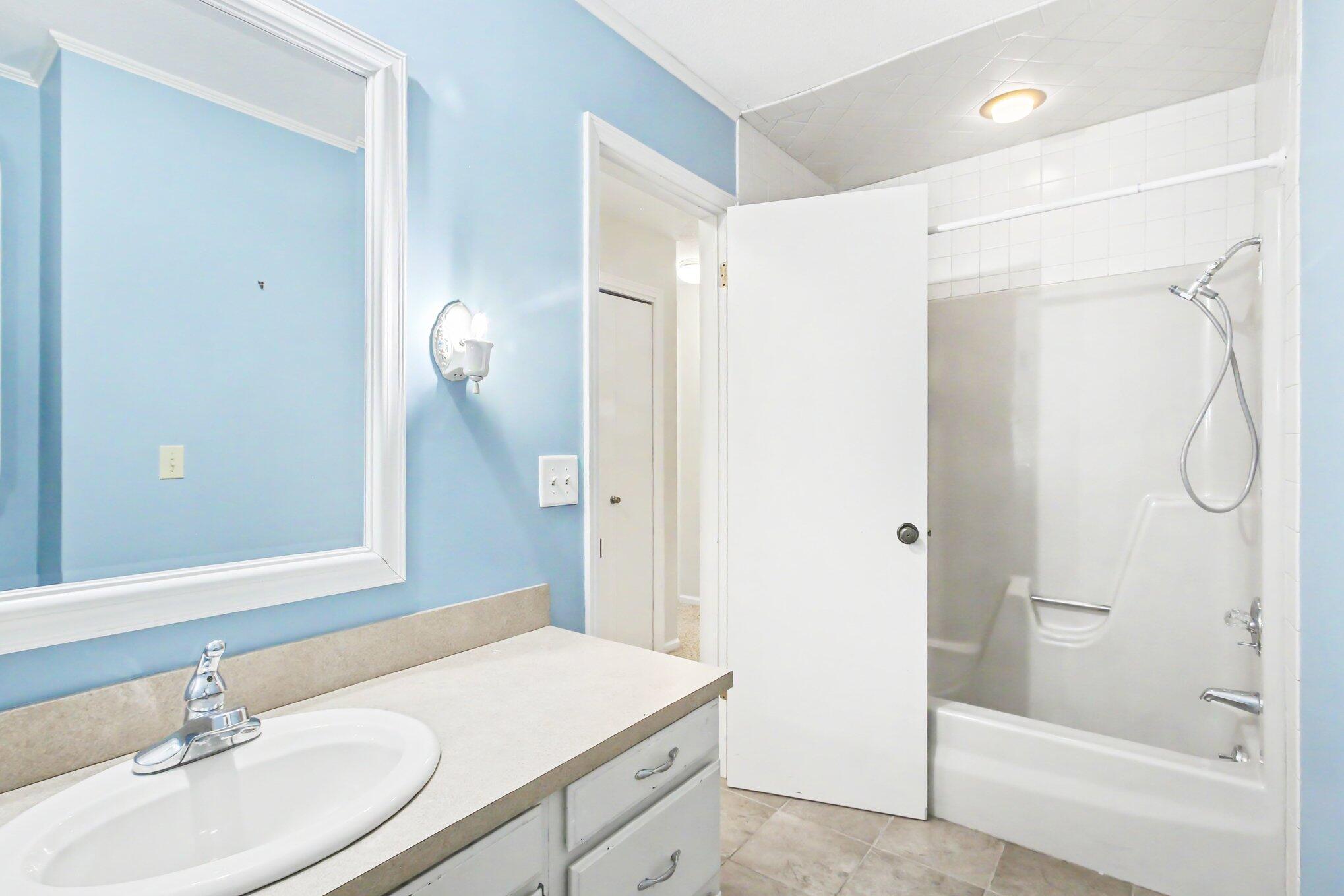 776 Meadowbrook Avenue Holland MI 49423