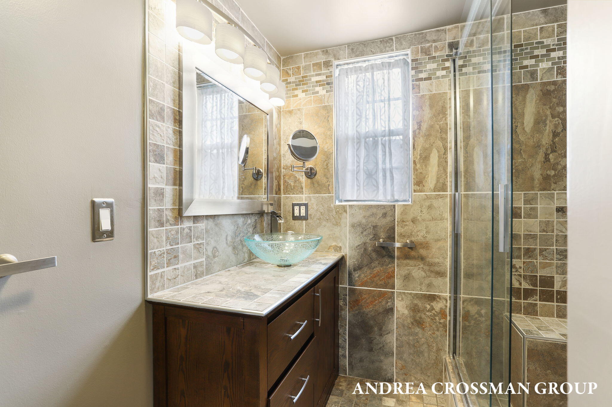 523 Fulton Avenue Grand Haven MI 49417