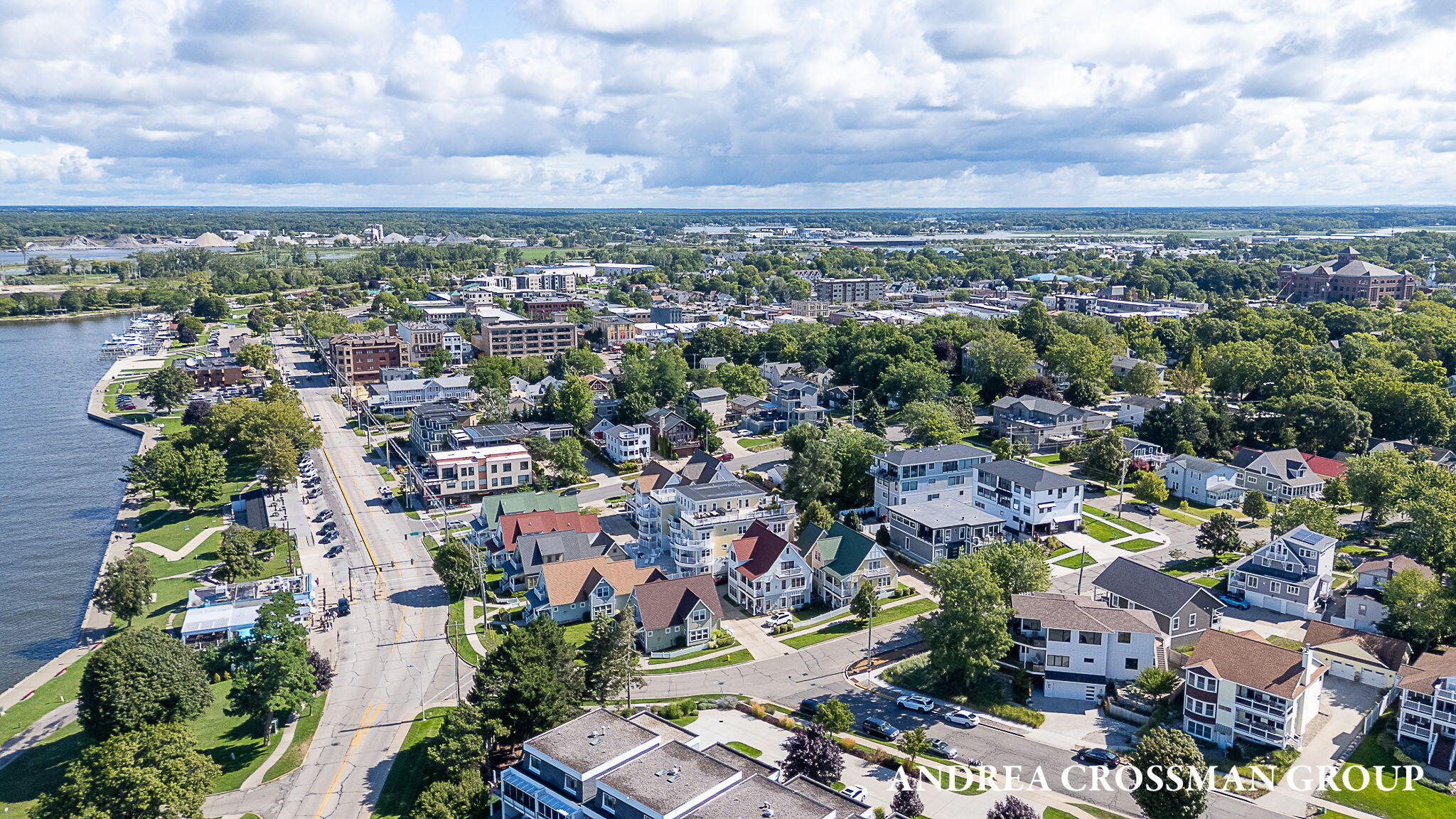 523 Fulton Avenue Grand Haven MI 49417