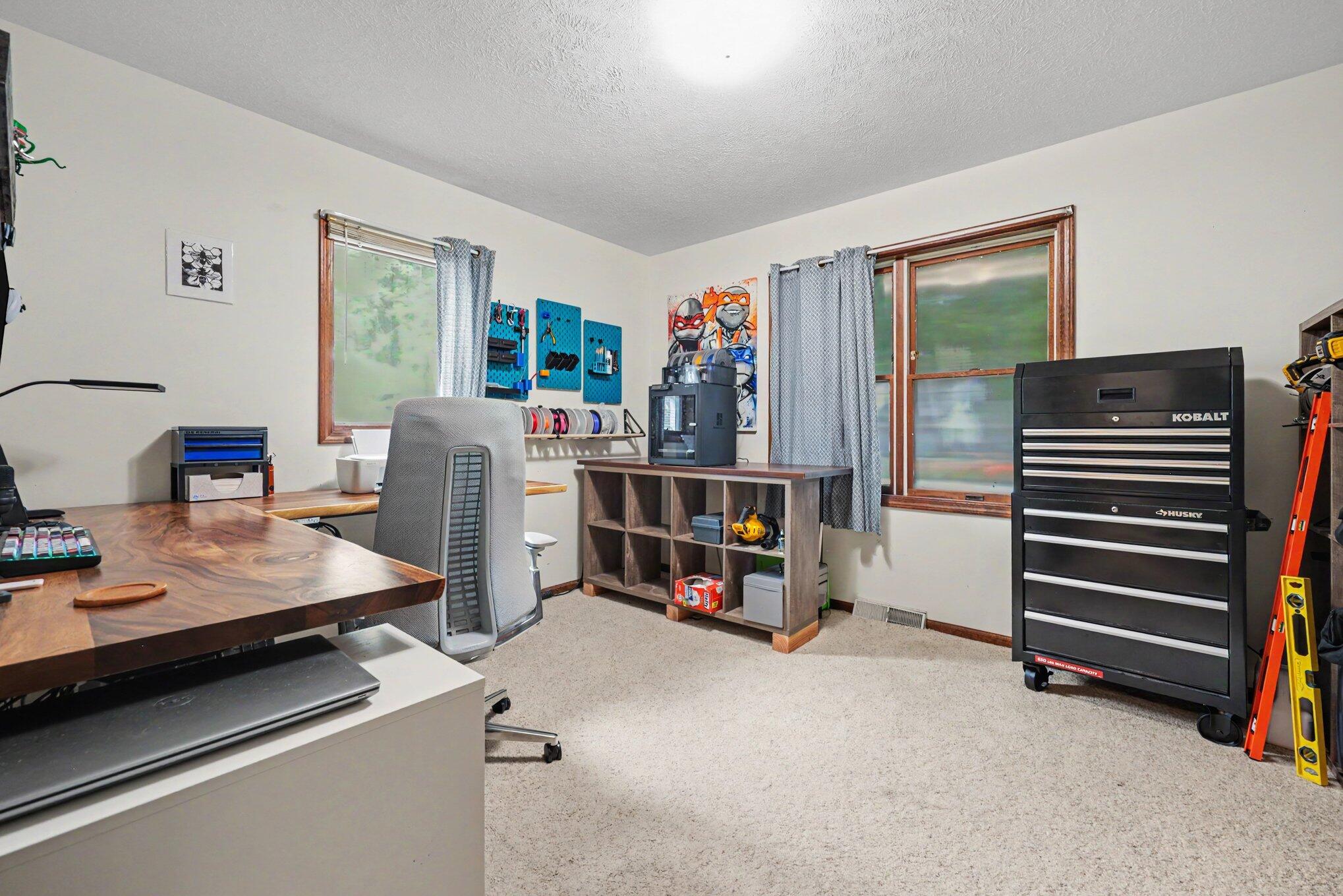 1657 Loralee Street SE Grand Rapids MI 49508