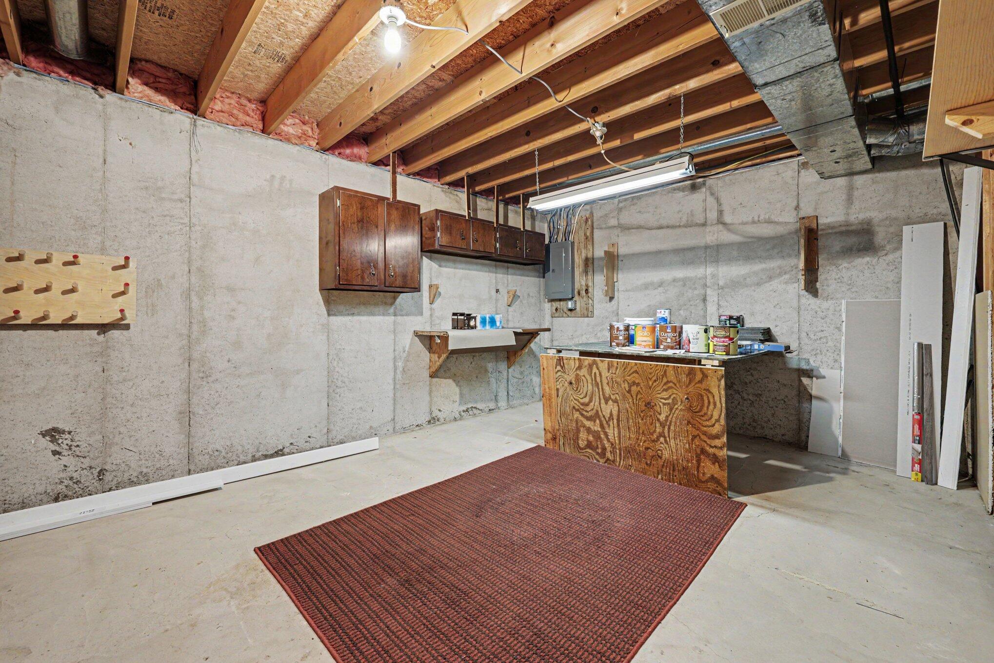 1657 Loralee Street SE Grand Rapids MI 49508