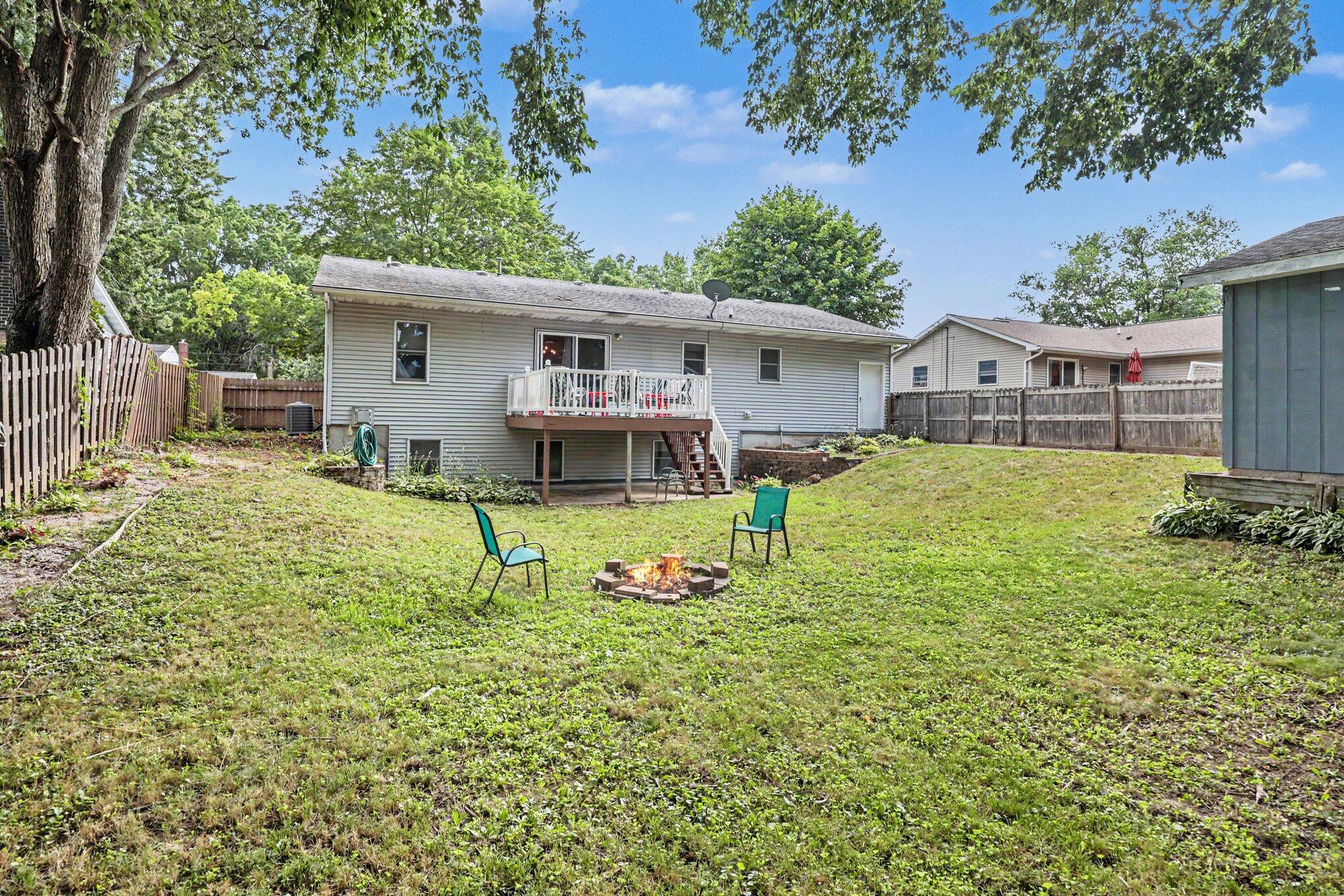 1657 Loralee Street SE Grand Rapids MI 49508