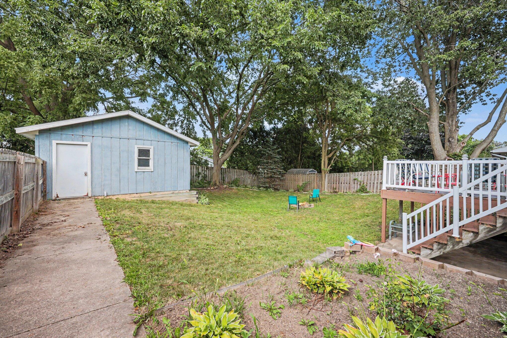 1657 Loralee Street SE Grand Rapids MI 49508