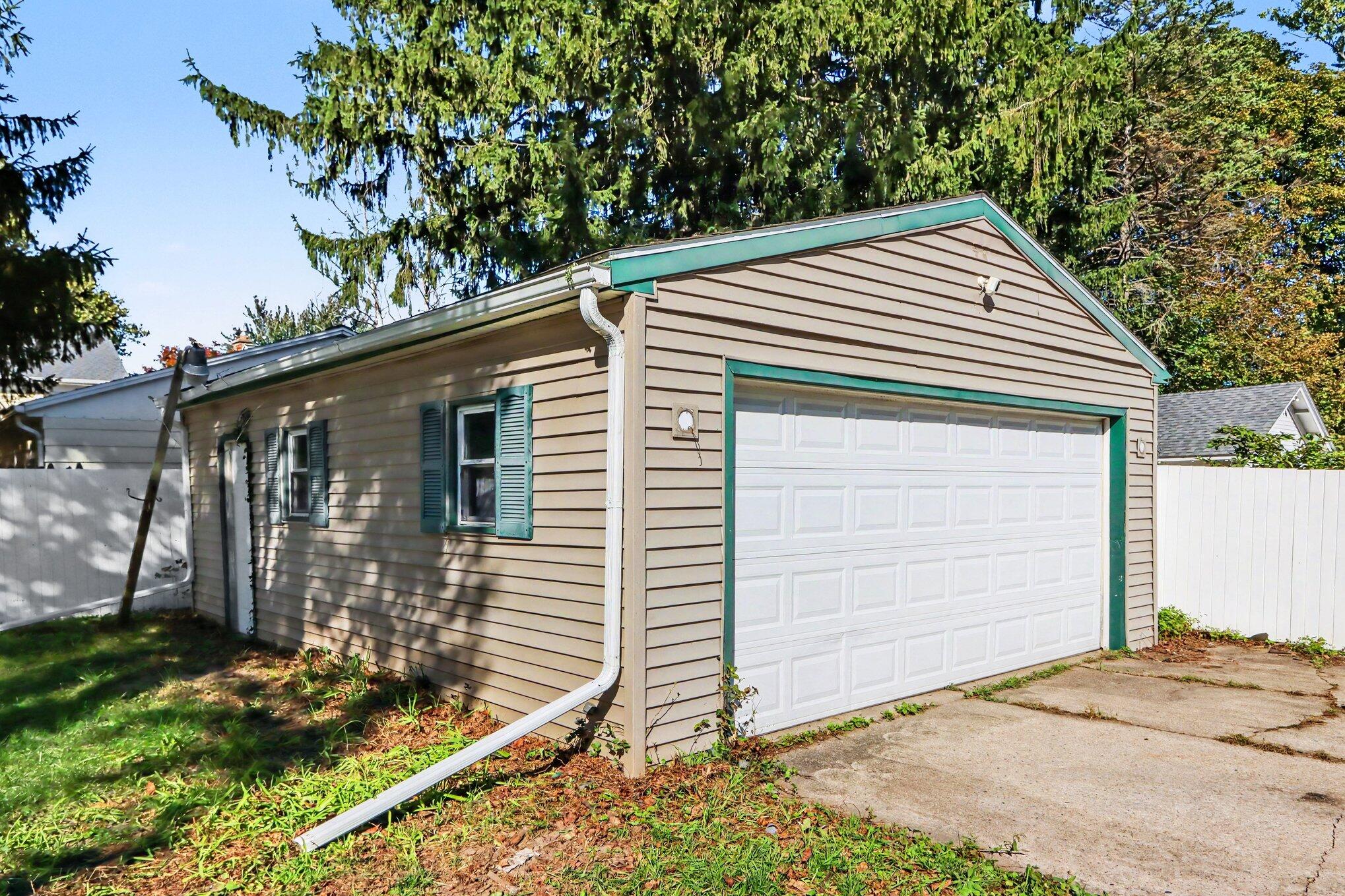 436 Edgemoor Avenue Kalamazoo MI 49001
