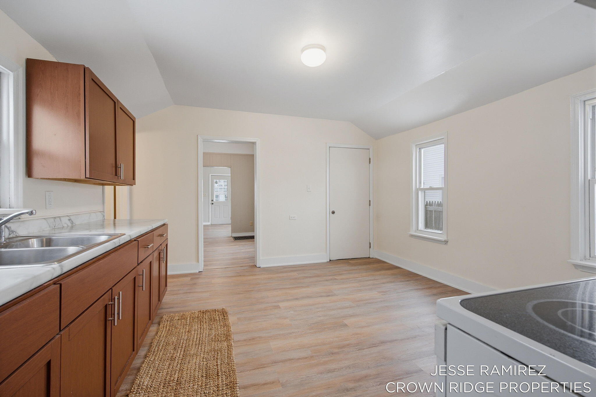 308 W 14th Street Holland MI 49423