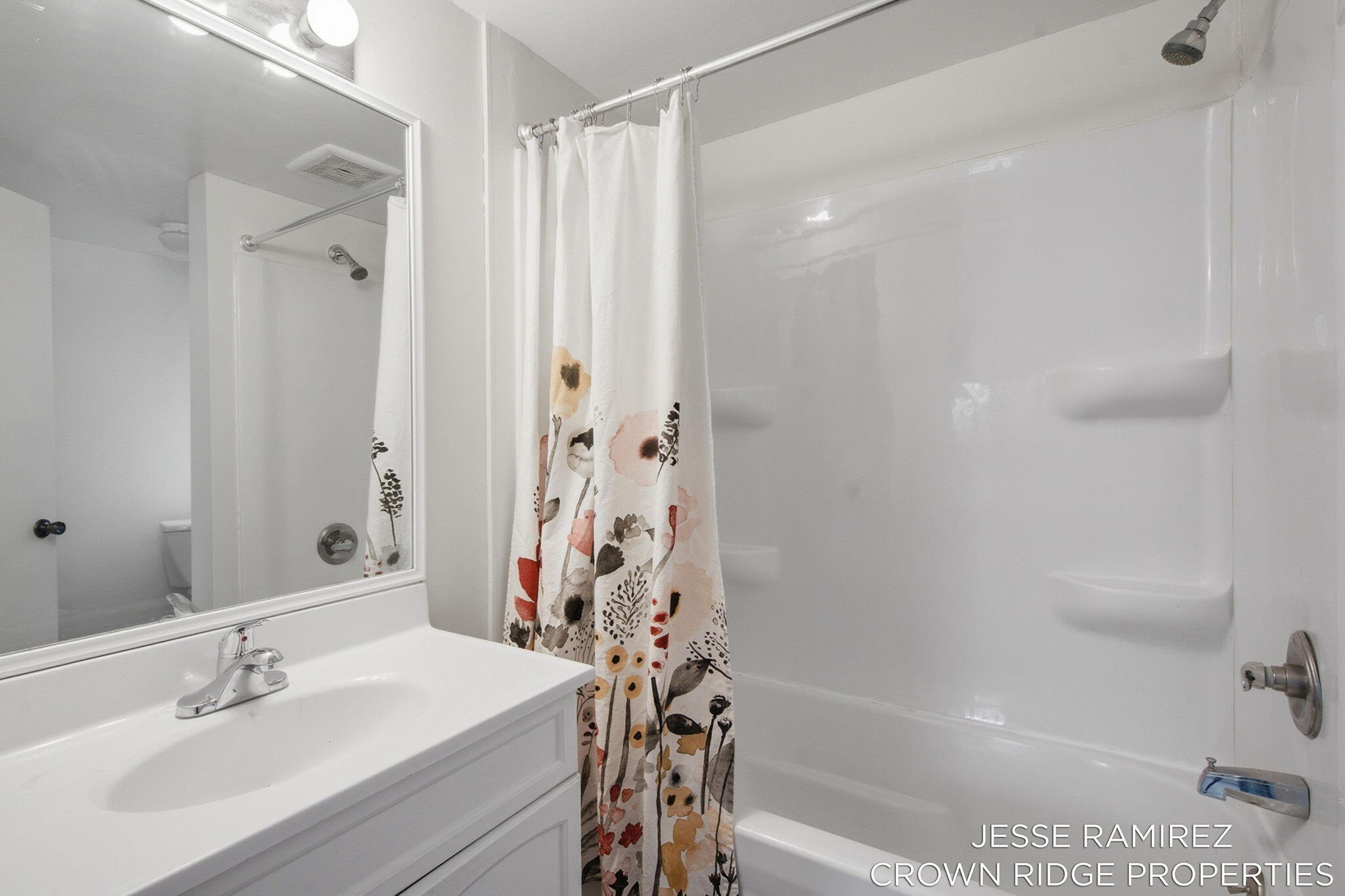 308 W 14th Street Holland MI 49423