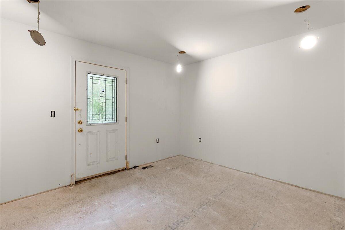 8945 Vergennes Street SE Ada MI 49301