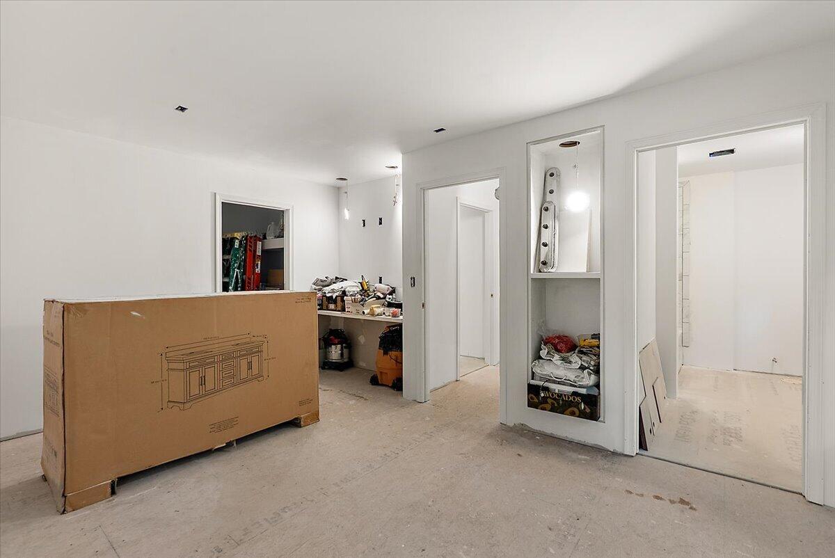 8945 Vergennes Street SE Ada MI 49301
