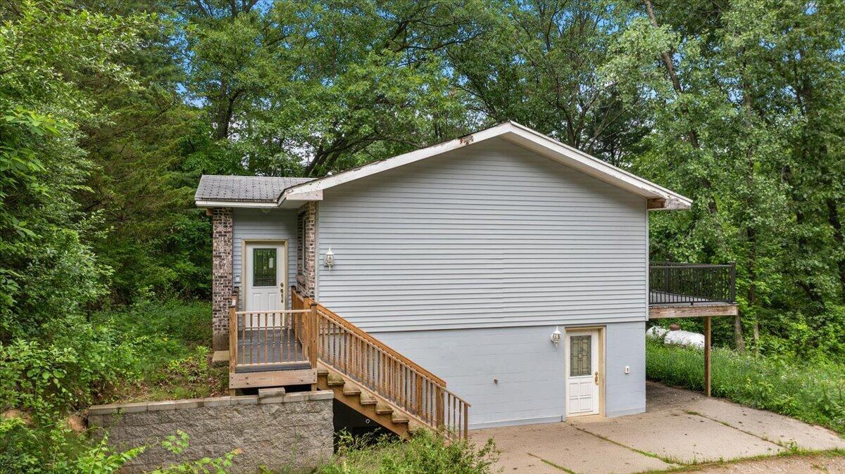 8945 Vergennes Street SE Ada MI 49301