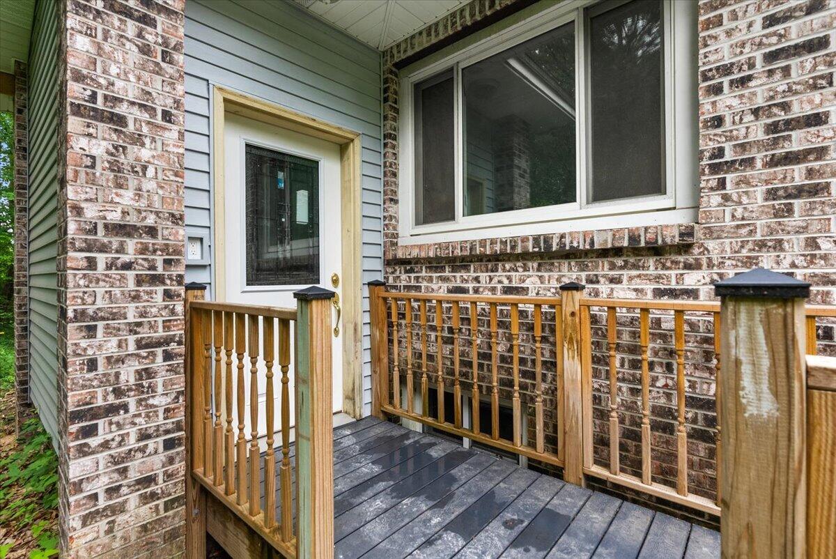 8945 Vergennes Street SE Ada MI 49301