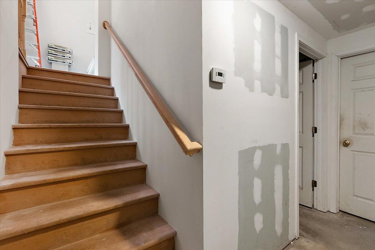 8945 Vergennes Street SE Ada MI 49301