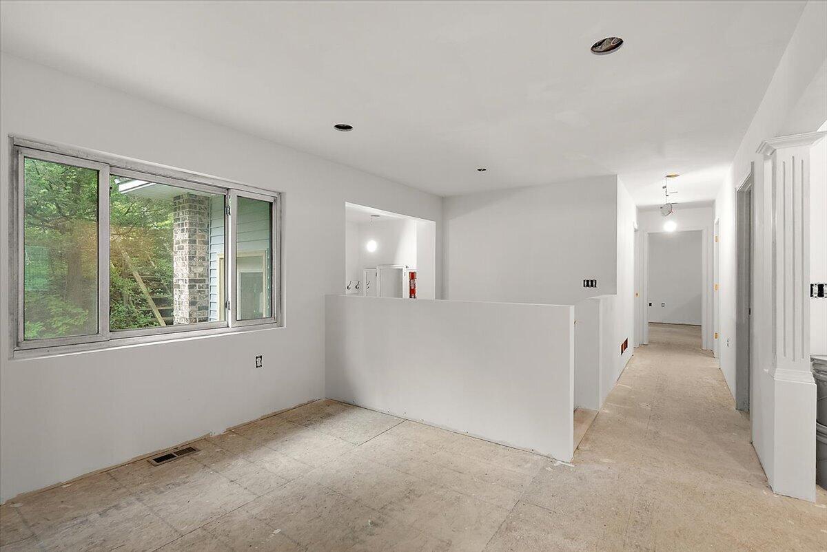 8945 Vergennes Street SE Ada MI 49301