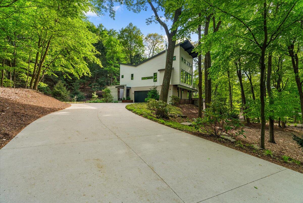 371 Dunegrass Circle Drive Saugatuck MI 49453