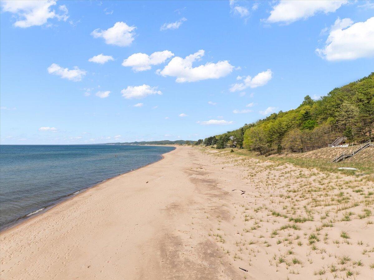 371 Dunegrass Circle Drive Saugatuck MI 49453