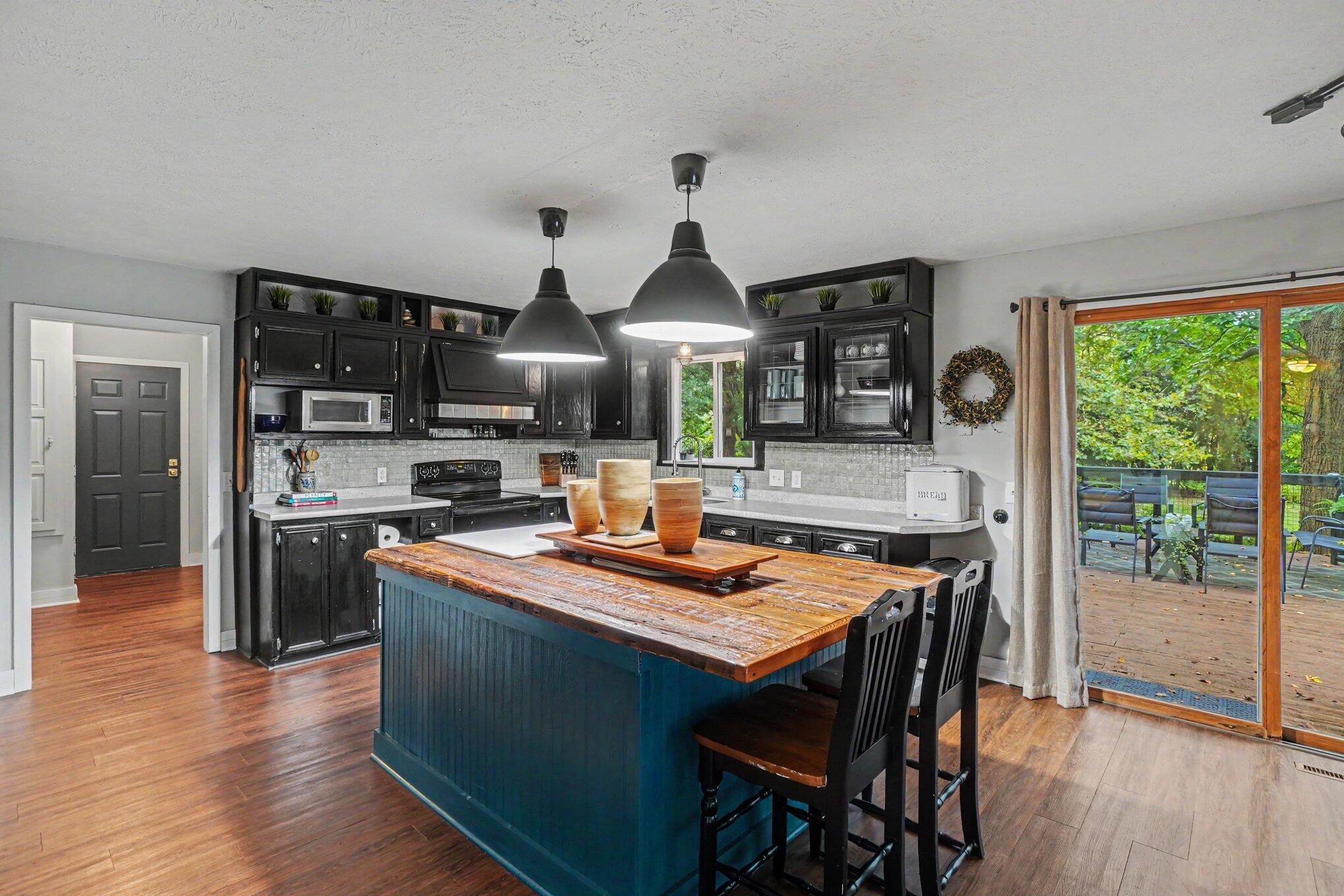 60 Gabriel Drive South Haven MI 49090