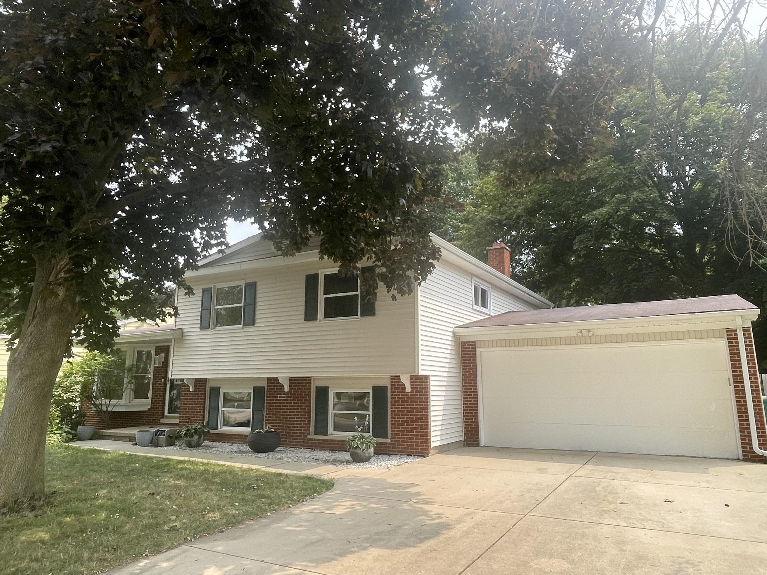 6509 Hampton Street Portage MI 49024