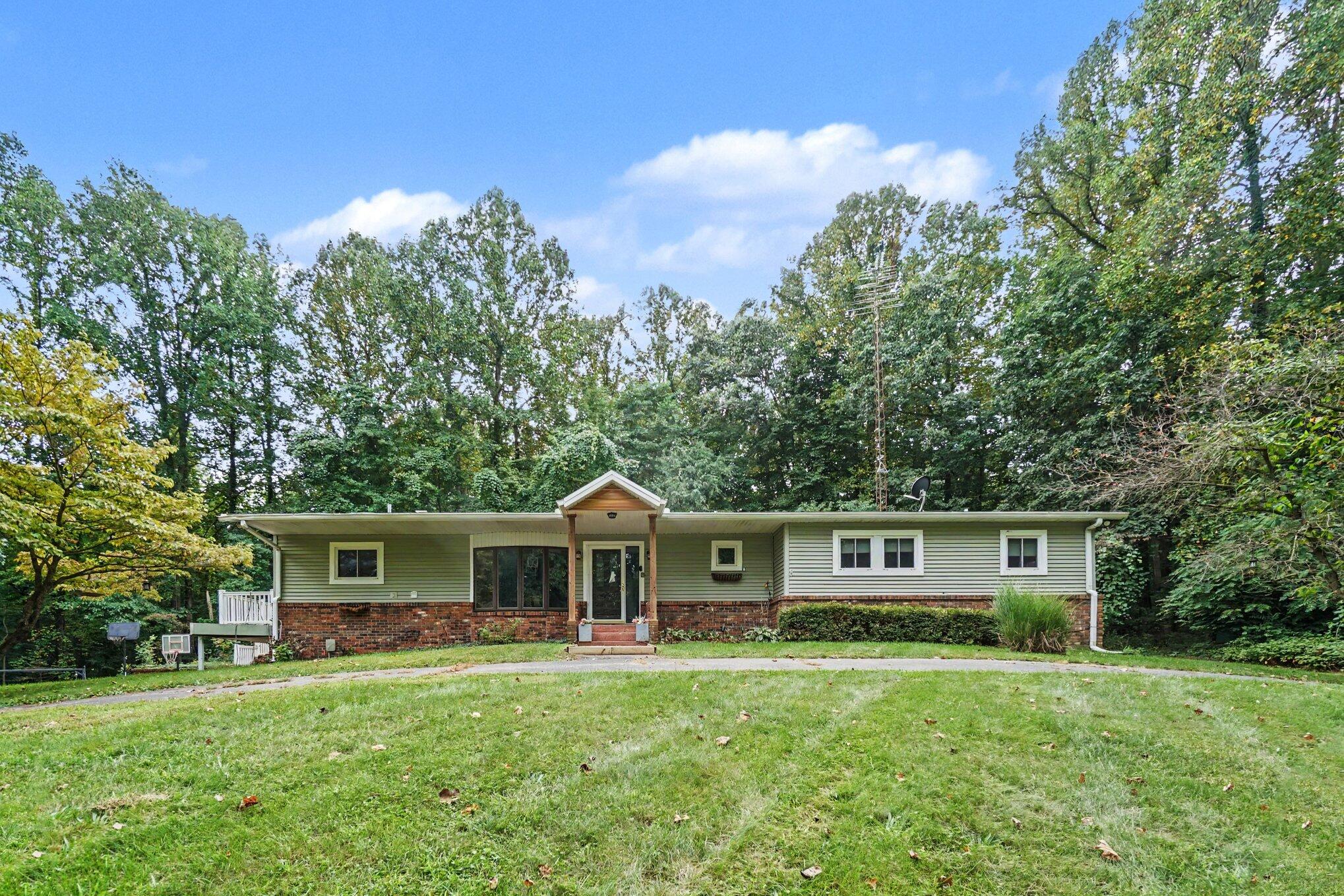 94760 40th Street Decatur MI 49045