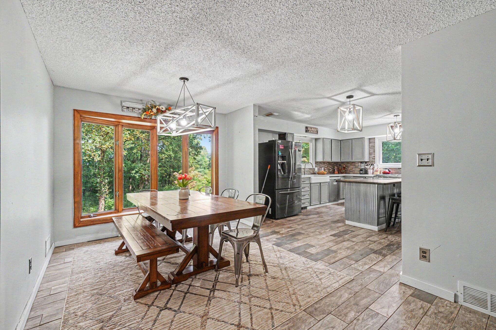 94760 40th Street Decatur MI 49045