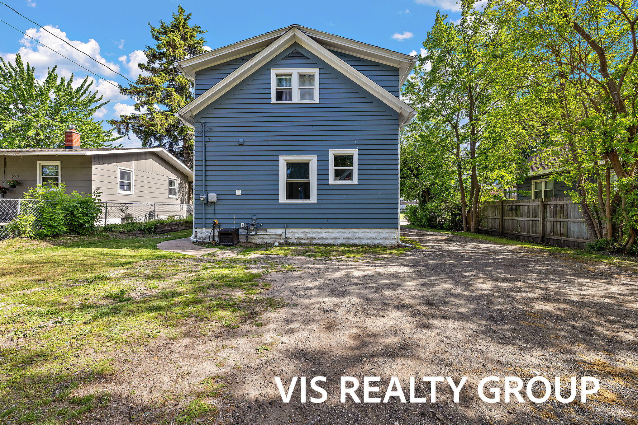 1152 W Laketon Avenue Muskegon MI 49441