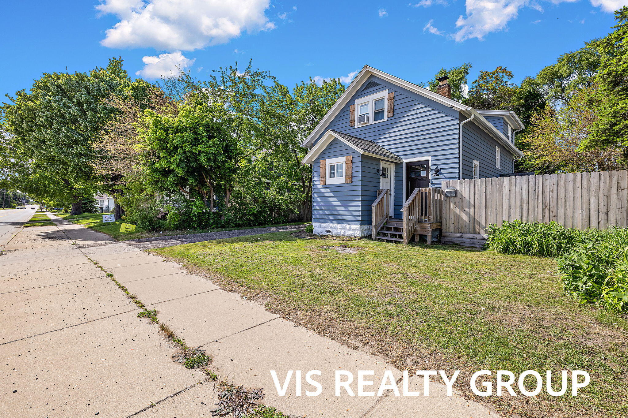 1152 W Laketon Avenue Muskegon MI 49441