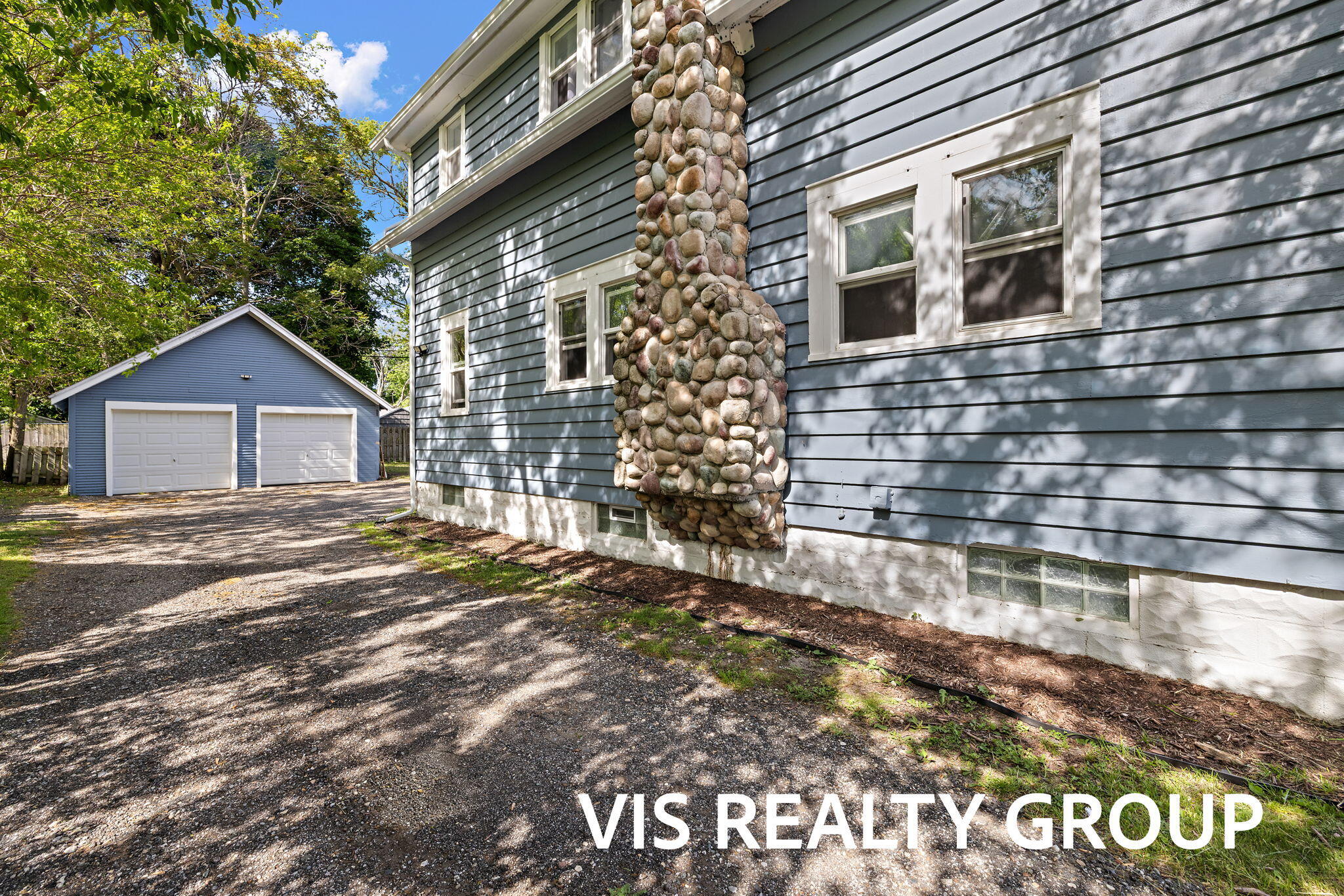 1152 W Laketon Avenue Muskegon MI 49441