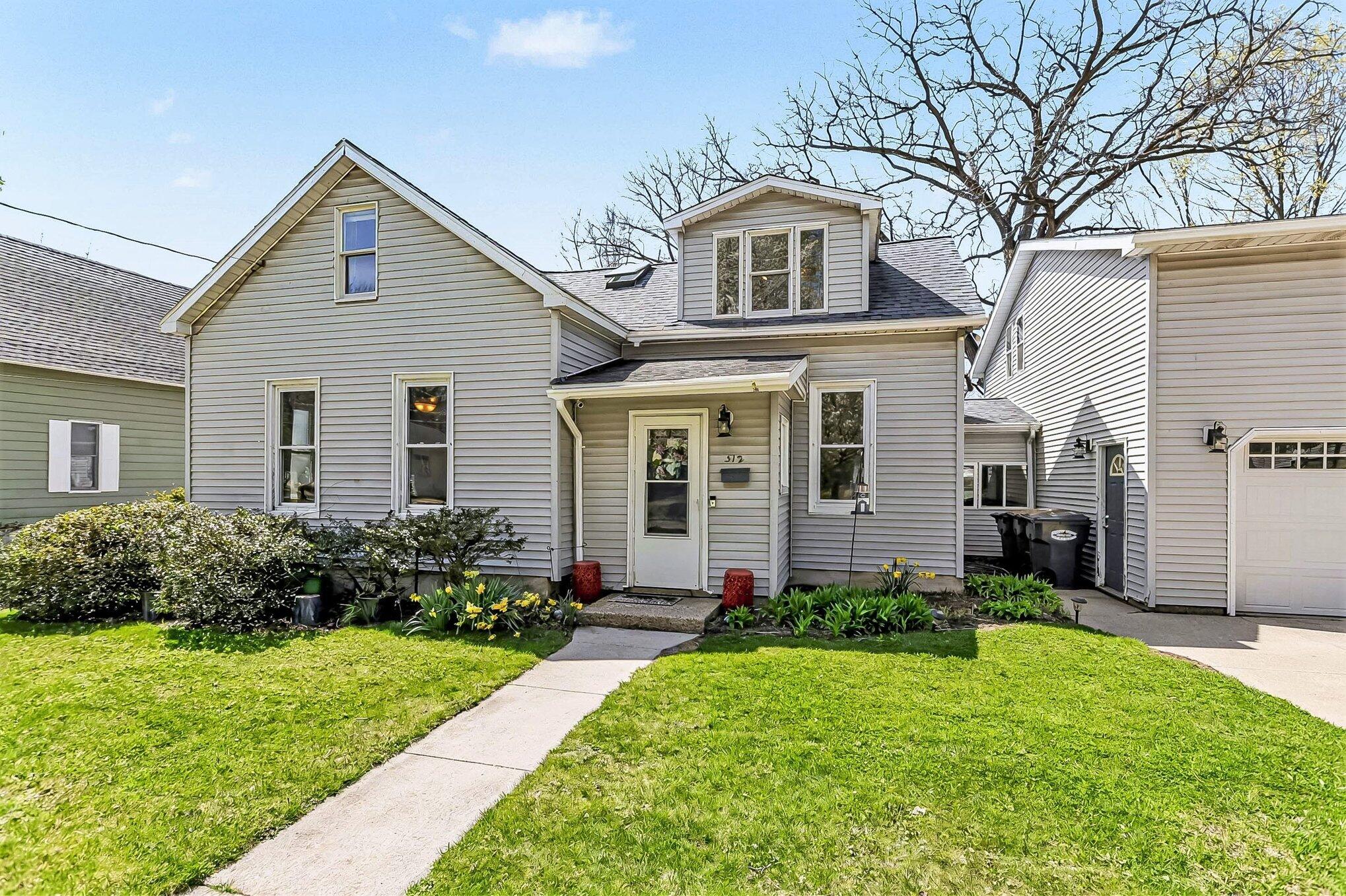 512 Lagrange Street South Haven MI 49090