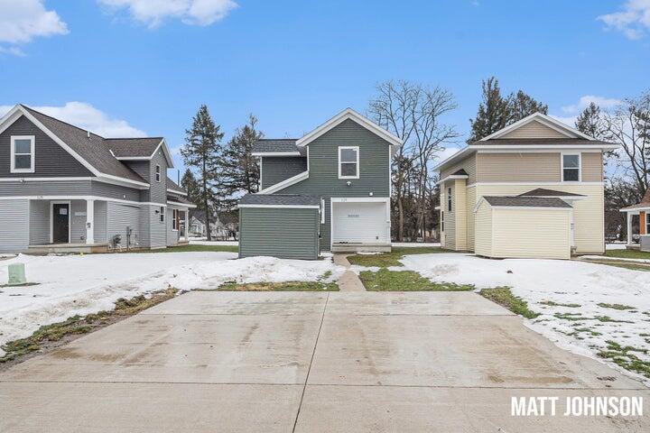 624 Hazen Street SE Grand Rapids MI 49507
