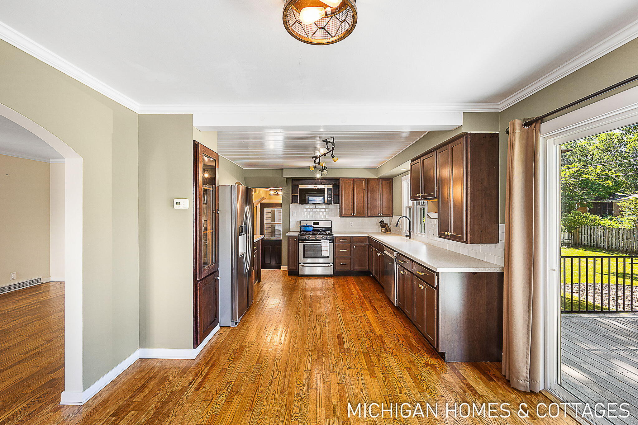52 W 27th Street Holland MI 49423