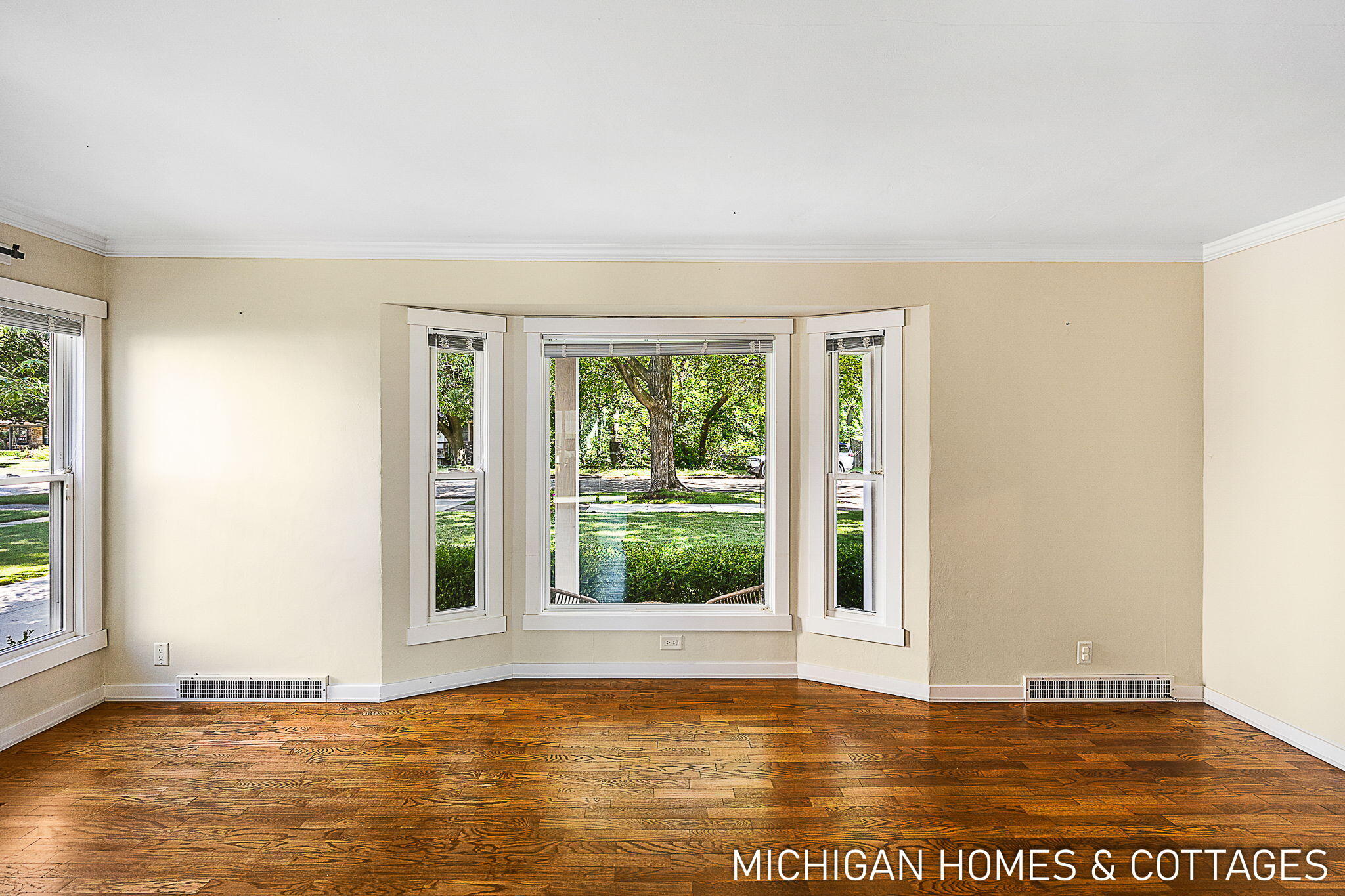 52 W 27th Street Holland MI 49423