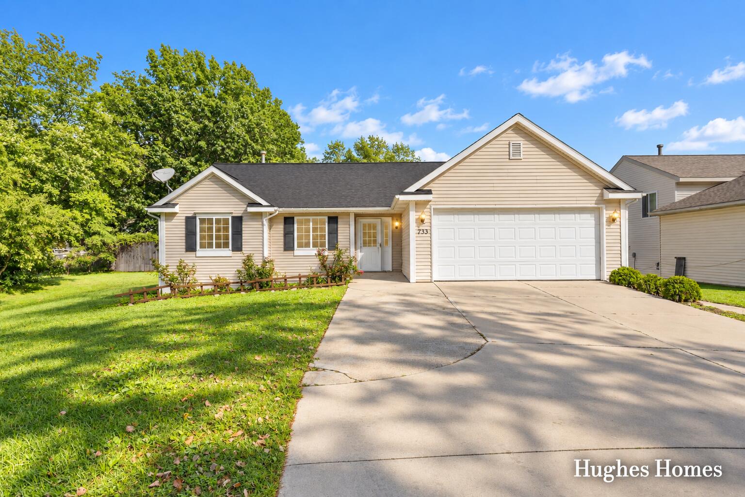 733 Blustone Court SE Grand Rapids MI 49548