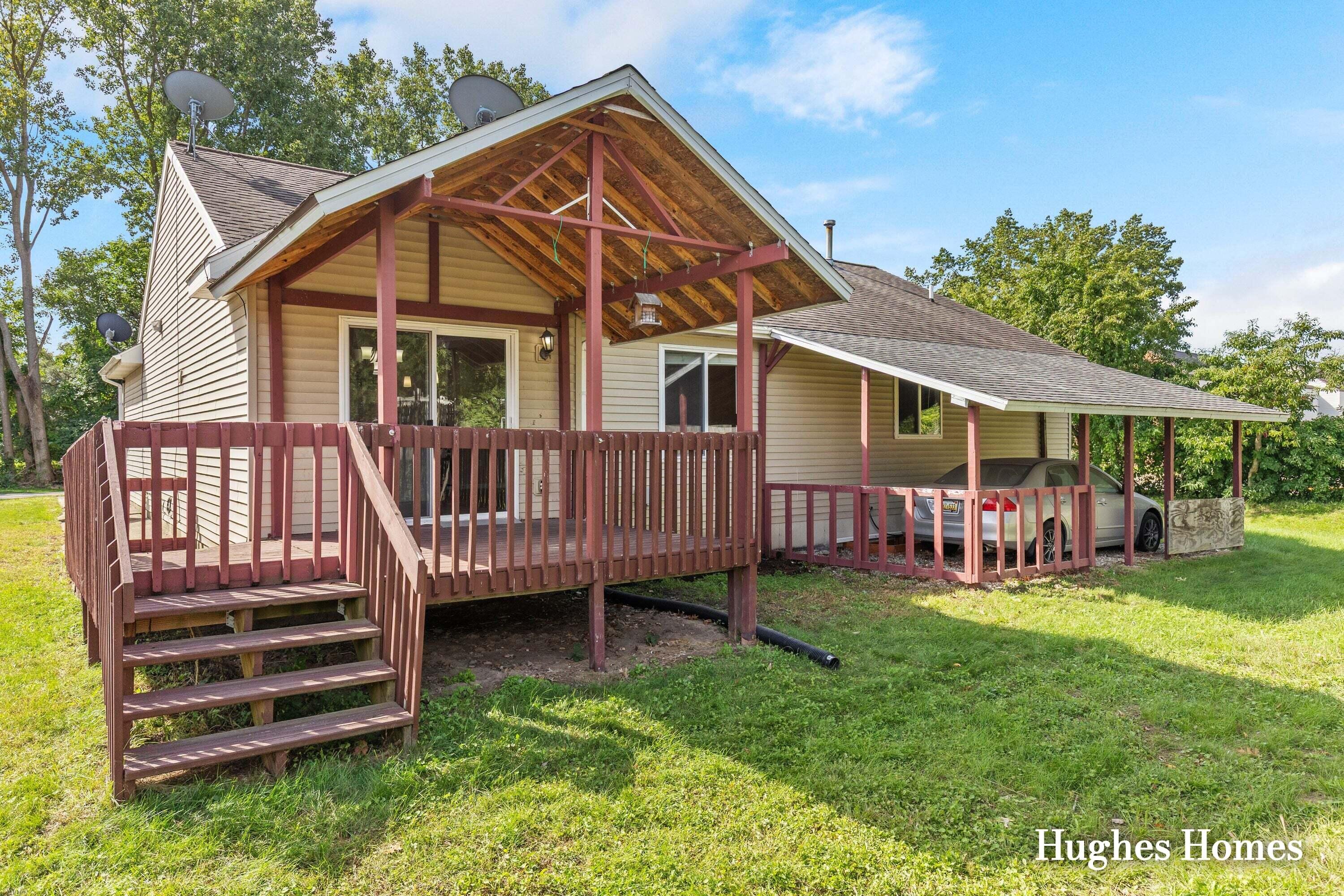 733 Blustone Court SE Grand Rapids MI 49548