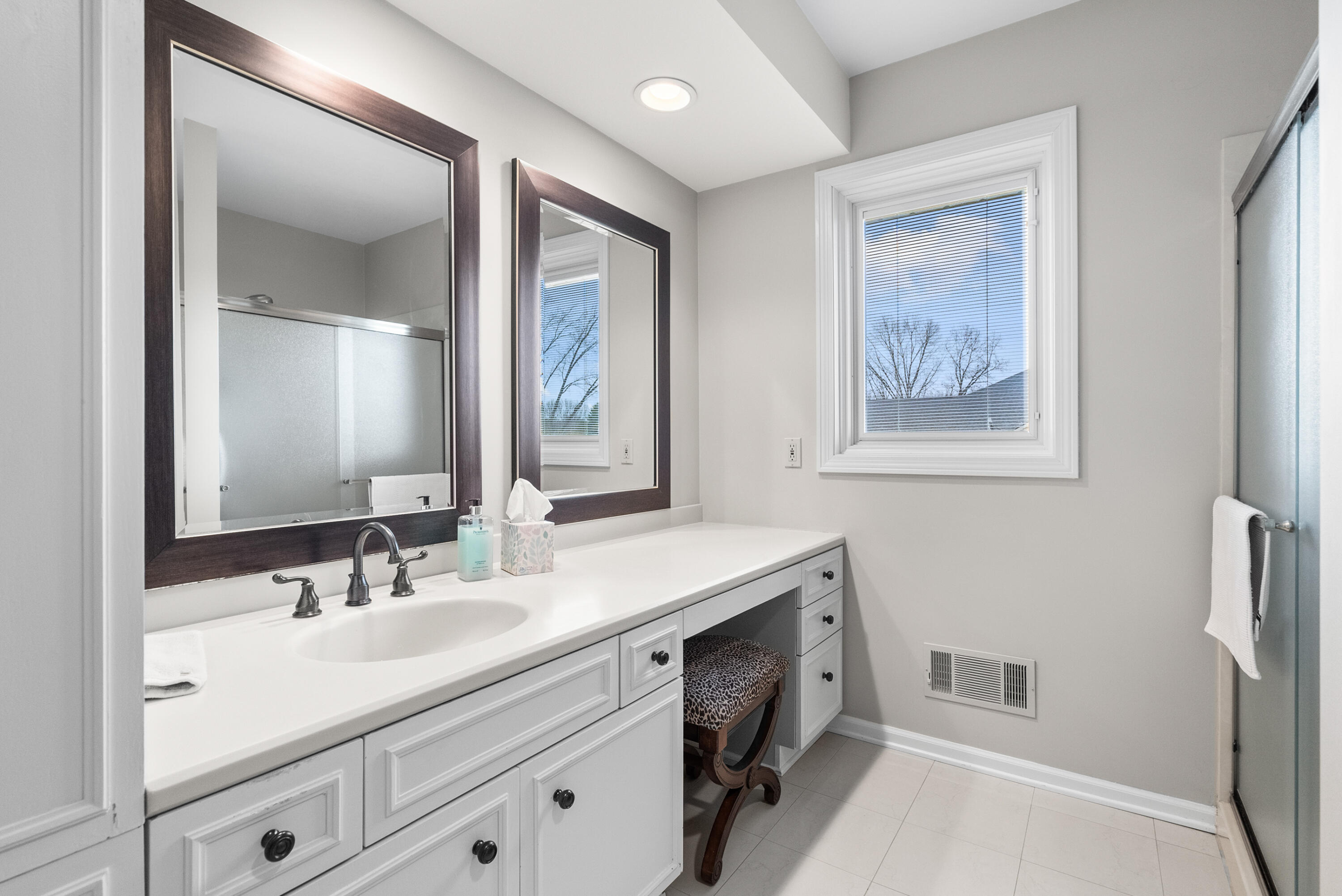 5367 Green Pine Lane Kalamazoo MI 49009