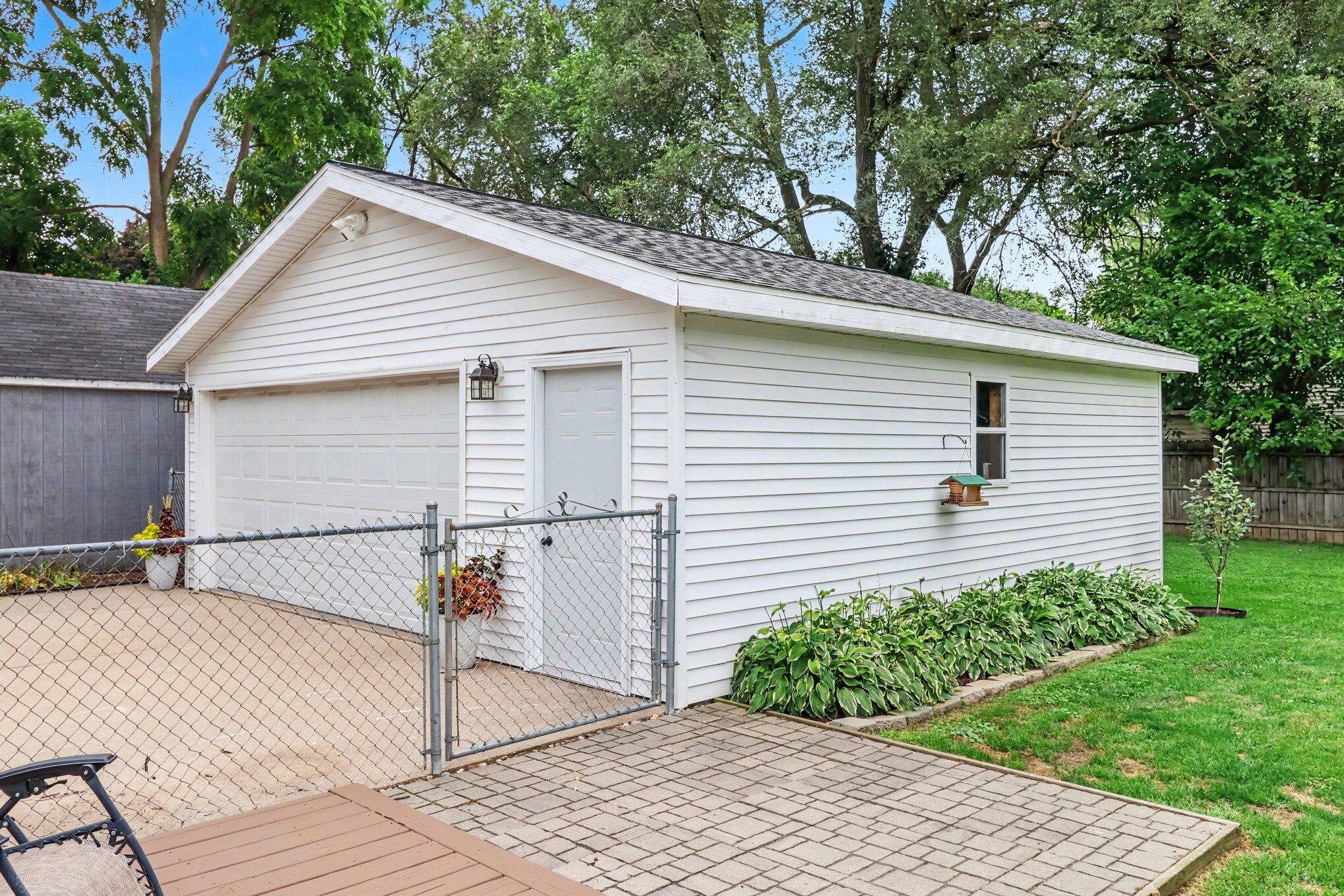 2405 Shasta Drive Kalamazoo MI 49004