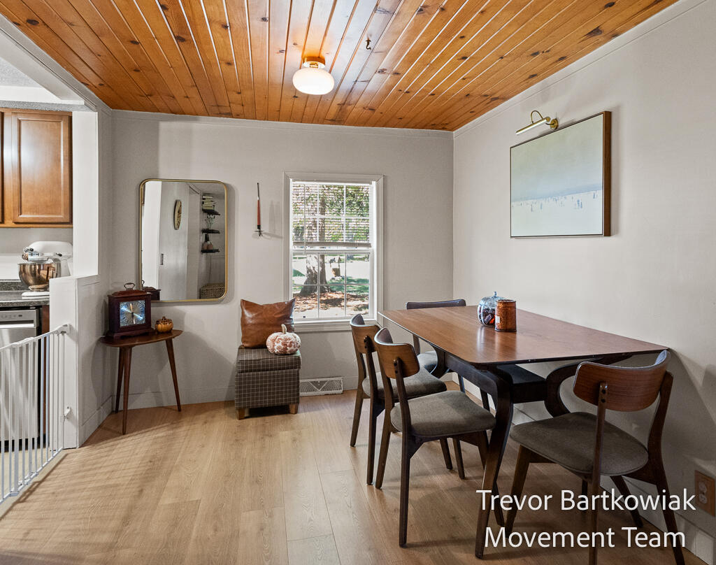 529 Porter Road Norton Shores MI 49441