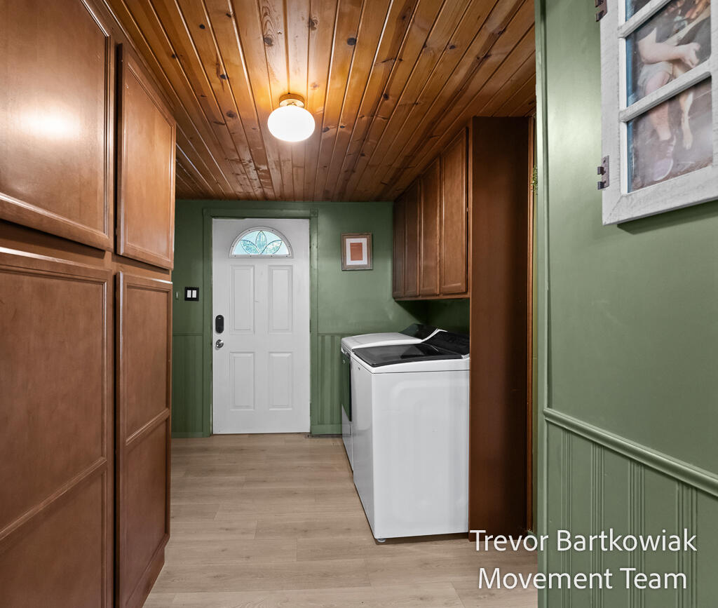 529 Porter Road Norton Shores MI 49441