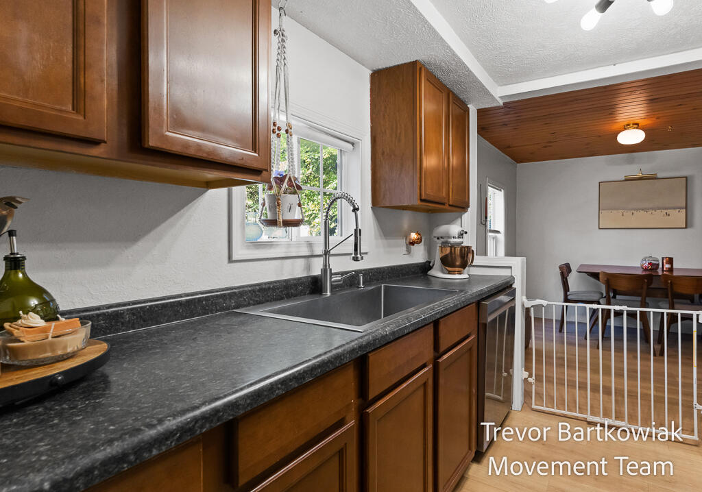 529 Porter Road Norton Shores MI 49441