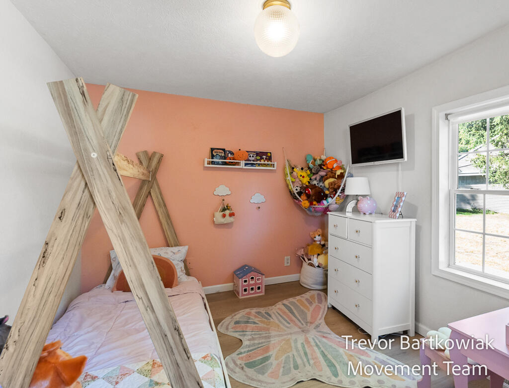 529 Porter Road Norton Shores MI 49441