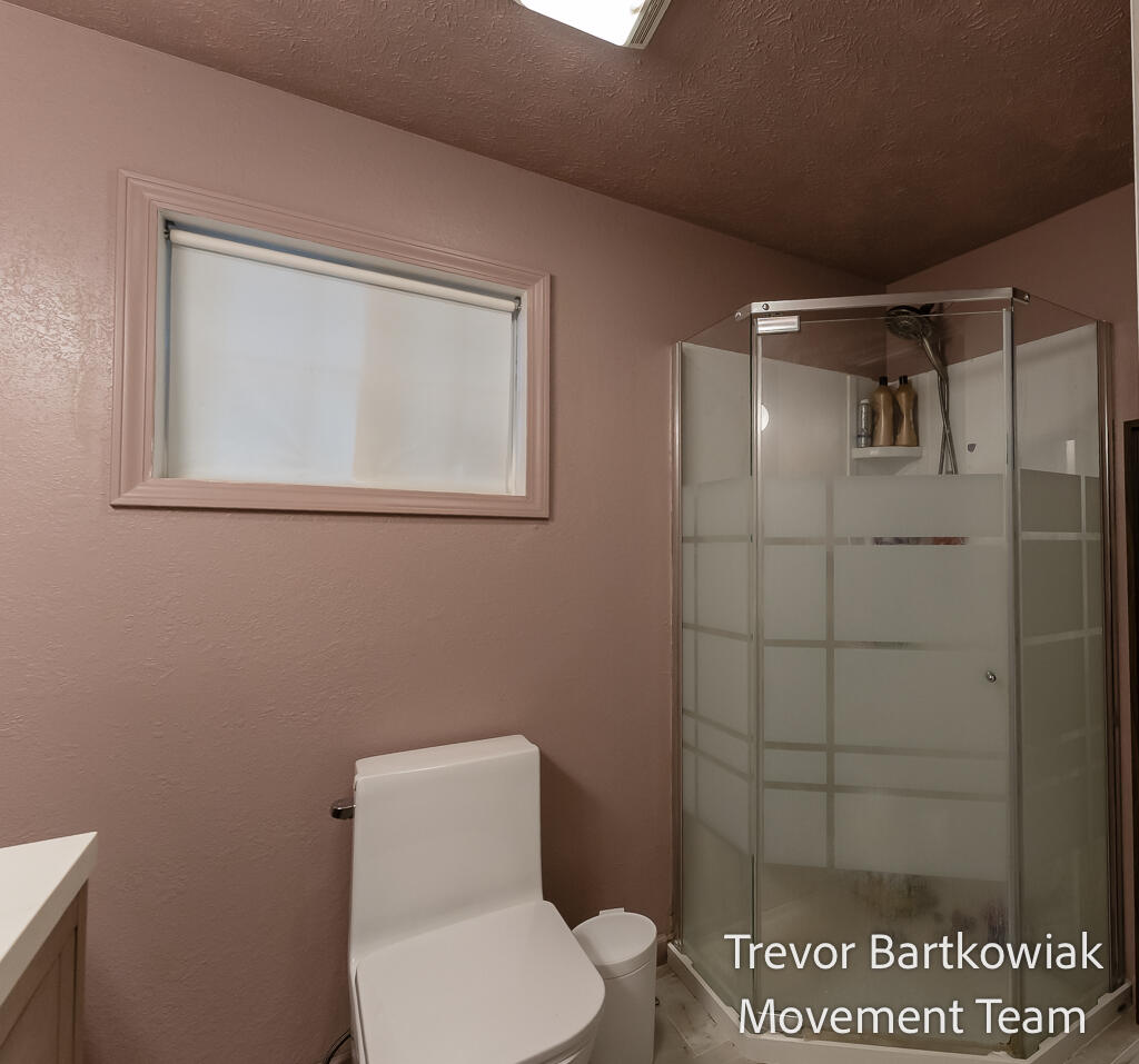 529 Porter Road Norton Shores MI 49441