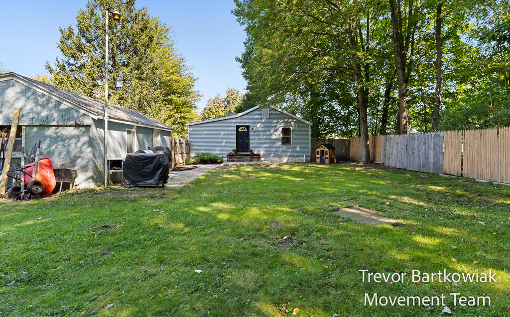 529 Porter Road Norton Shores MI 49441