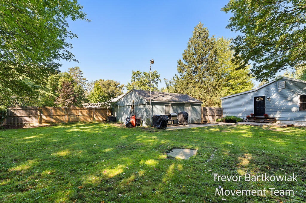 529 Porter Road Norton Shores MI 49441